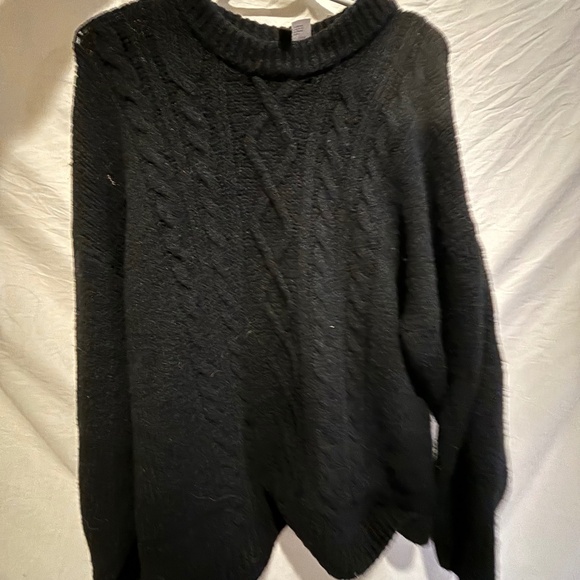 Cable Knit Sweater - Picture 1 of 3